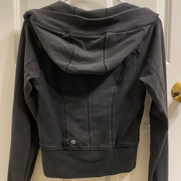 Lululemon Cropped Hoodie Black - Picture 2 of 2